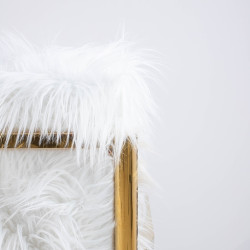 82669 KARE fotel MR. FLUFFY biały / złoty King Home
