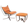 HE469-3-HE456-318 Fotel ARNI LOW z podnóżkiem - pomarańczowa ekoskóra, podstawa ciemna miedziana King Home