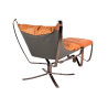 HE469-3-HE456-318 Fotel ARNI LOW z podnóżkiem - pomarańczowa ekoskóra, podstawa ciemna miedziana King Home