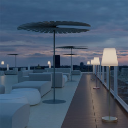 LUMLLS120BRSSNW NEW GARDEN lampa podłogowa LOLA SLIM 120 SOLAR & BATTERY brass King Home